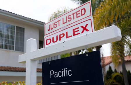 US new single-family home sales post second straight monthly decline
