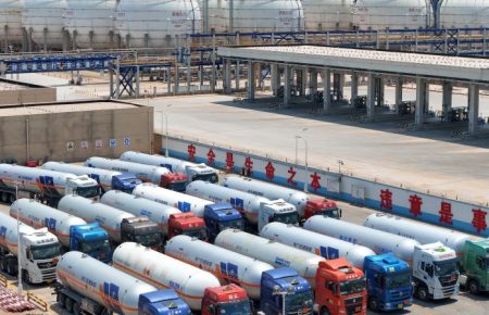 The future of oil prices may depend on China, a country absent from Iran negotiations