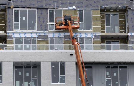 Buying a condo in Montreal now less affordable than in Toronto, RBC says