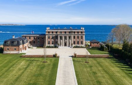 What a .9 Million Ask on Massachusetts’ Gold Coast Tells Us About Trophy Real Estate