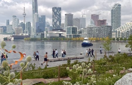 Toronto’s Harbour Gets Its Green Back: Inside the Naturalized Shoreline at Biidaasige Park