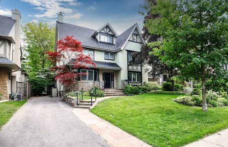 Toronto-area home sales lift national forecast
