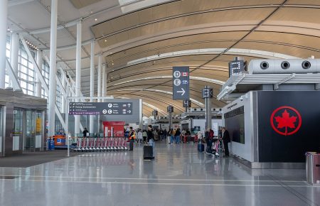 Toronto Pearson awards contracts for .5-billion modernization
