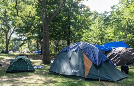 The Missing Middle of the Rental Market Is Fueling Canada’s Homelessness Crisis