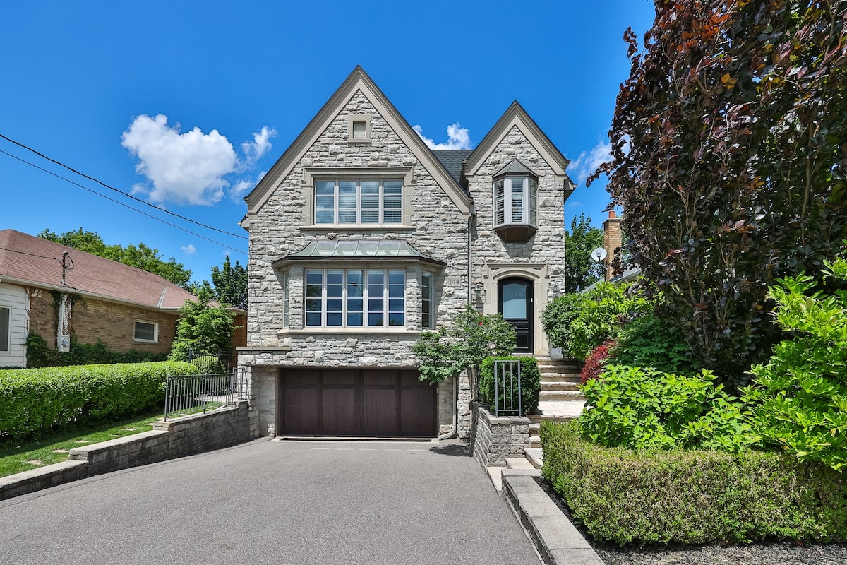 Two-storey Bedford Park house on a 42 by 130 foot lot that sold after two competing offers