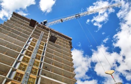 Toronto’s Condo Collapse Is a Warning Sign for Canada’s Growth Strategy