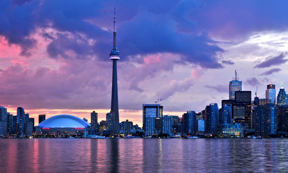 Skyline view representing the Toronto and Vancouver housing markets