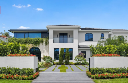 Inside a  Million Waterfront Estate, the Real Story Is the Intelligence Layer