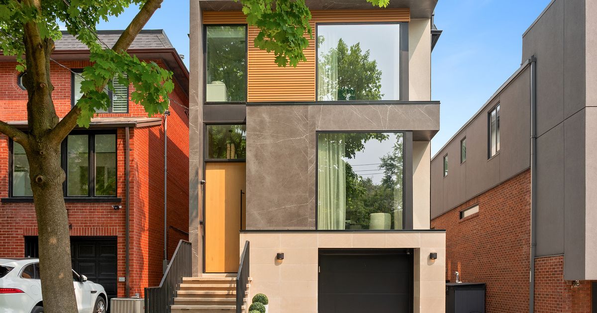 126 Sherwood Avenue luxury home exterior in Toronto