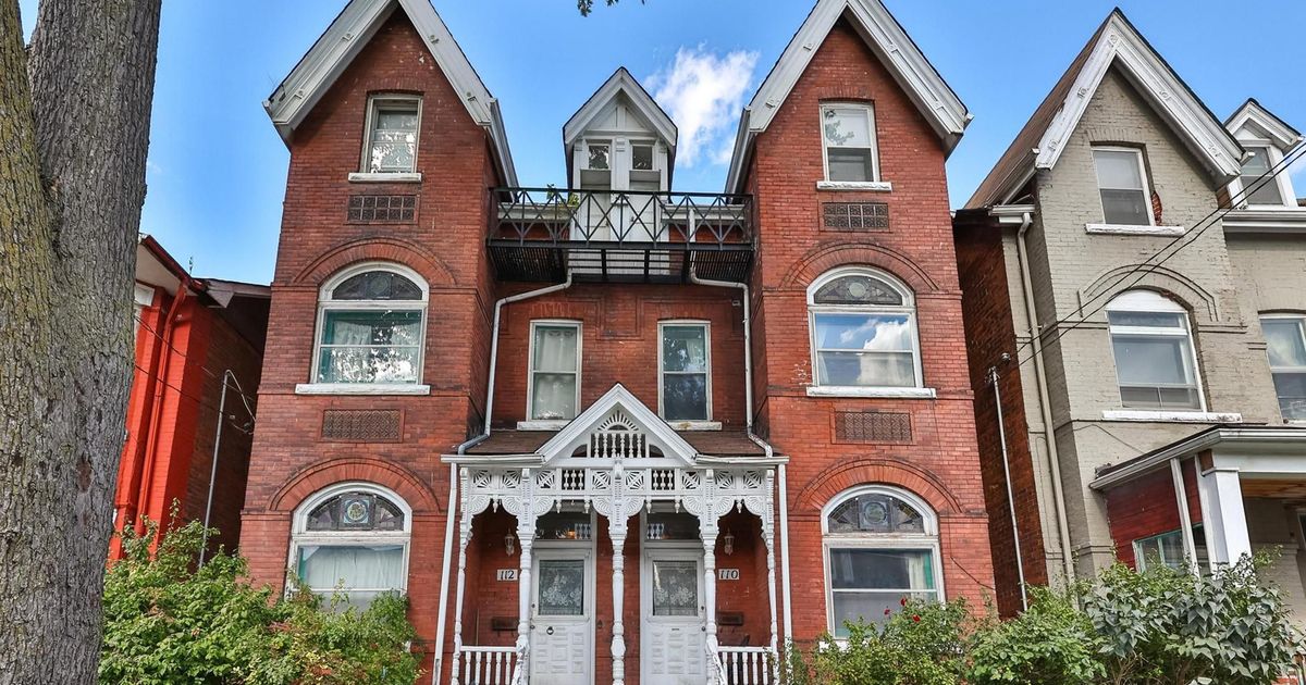 Four Generations, One Lot: What a Rare Baldwin Street Listing Tells Us About Multi-Unit Value